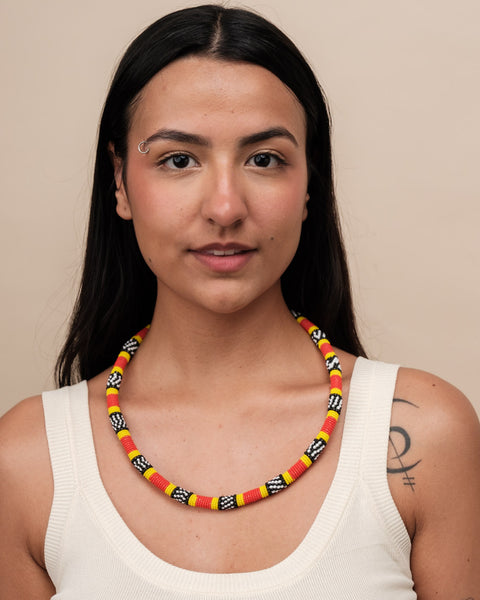 Colar Coral de Miçangas | Kamayurá