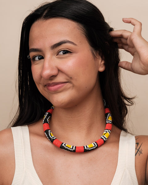 Colar Coral de Miçangas | Kamayurá