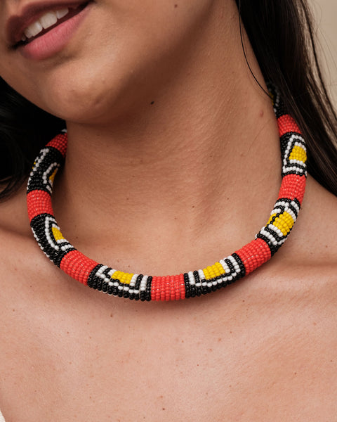 Colar Coral de Miçangas | Kamayurá