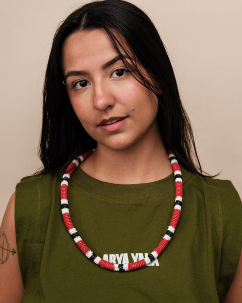 Colar Coral de Miçangas | Kamayurá