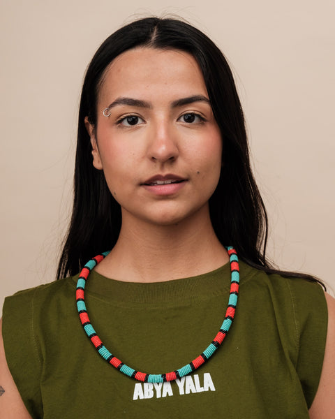 Colar Coral de Miçangas | Kamayurá