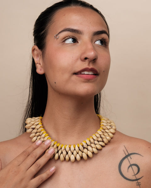 Gargantilha de Sementes | Pataxó