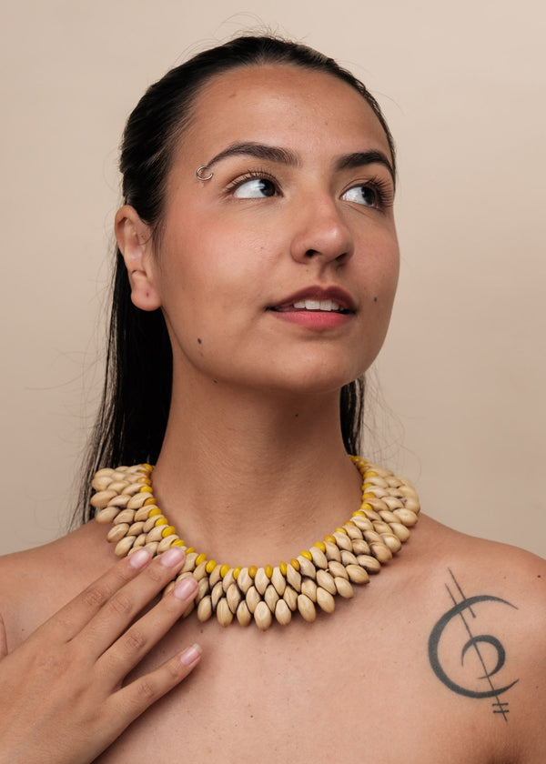 Gargantilha de Sementes | Pataxó