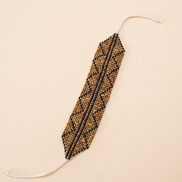 Pulseira de Miçangas e Sementes | Gavião