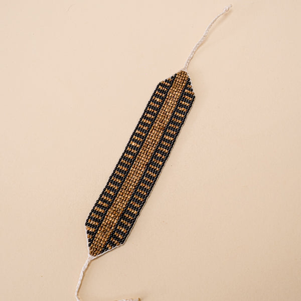 Pulseira de Miçangas e Sementes | Gavião