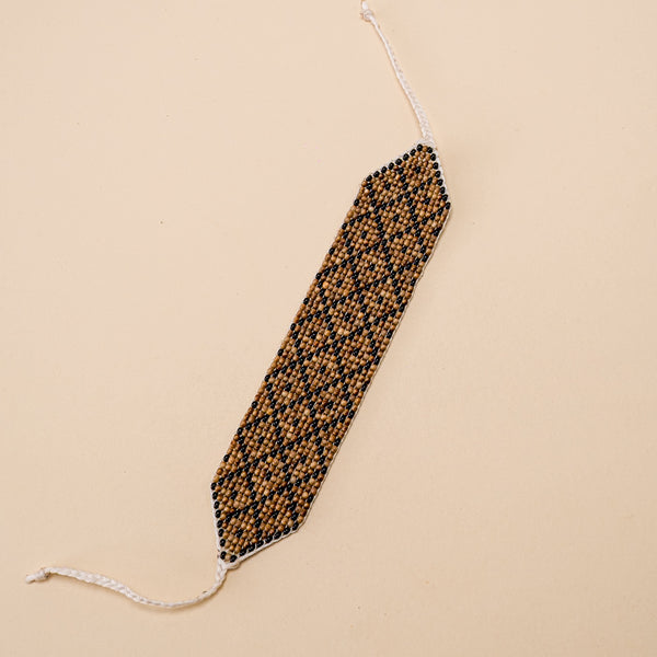 Pulseira de Miçangas e Sementes | Gavião