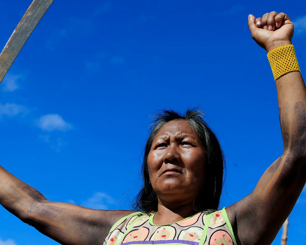 Mulheres indígenas na linha de frente pela defesa dos territórios, dos rios e da vida coletiva