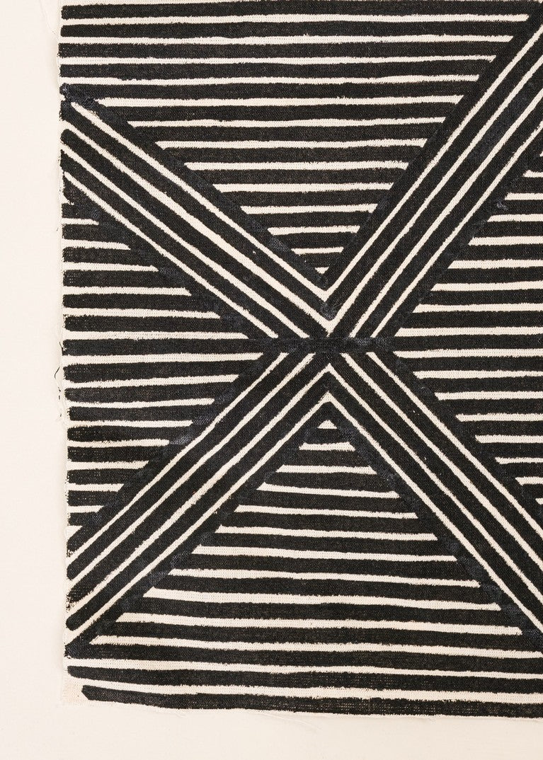 Tela pintura Kayapó geométrica feita pelo povo Kayapó, artesanato indígena brasileiro