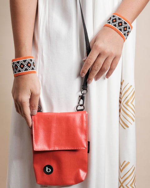 Kit dupla pulseira indígena + bolsa Ipá Tia Bossapack | TUCUM