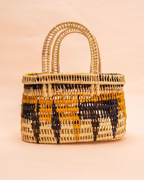 Bolsas_Indigenas_006_1_c0c16f03-48e9-49c4-bf35-319bcfd516ef_bolsas+tramas-e-cores–indigena-comprar-banner-site-tucum