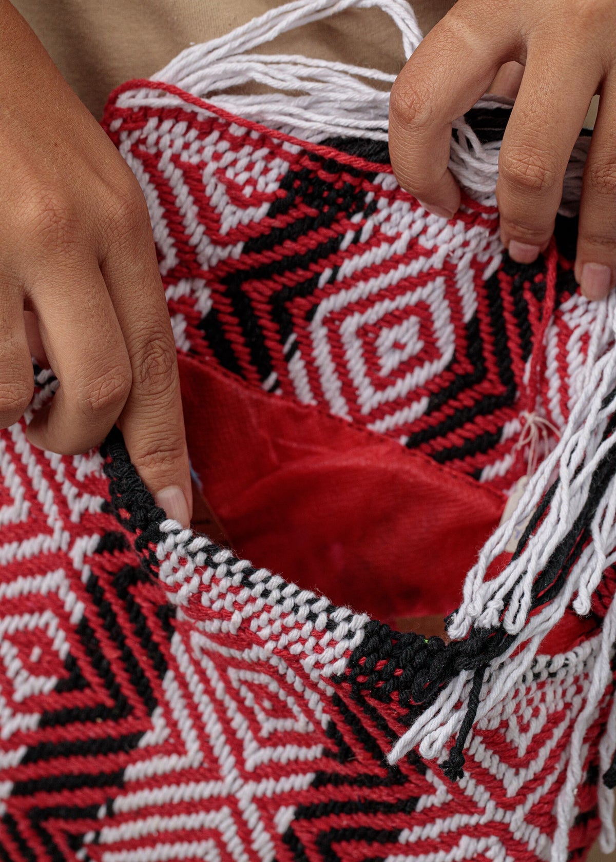 Bolsa Shanenawa - Arte indígena | Tucum Brasil