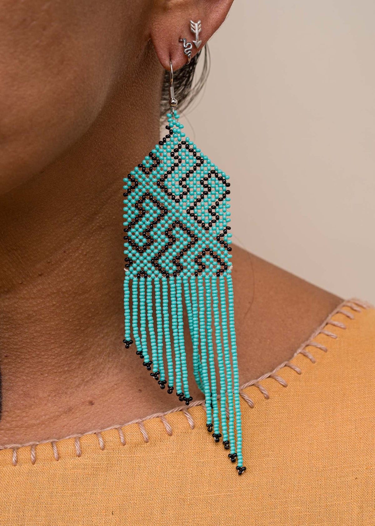 Brincos Marubo - Joia Indígena | Tucum Brasil