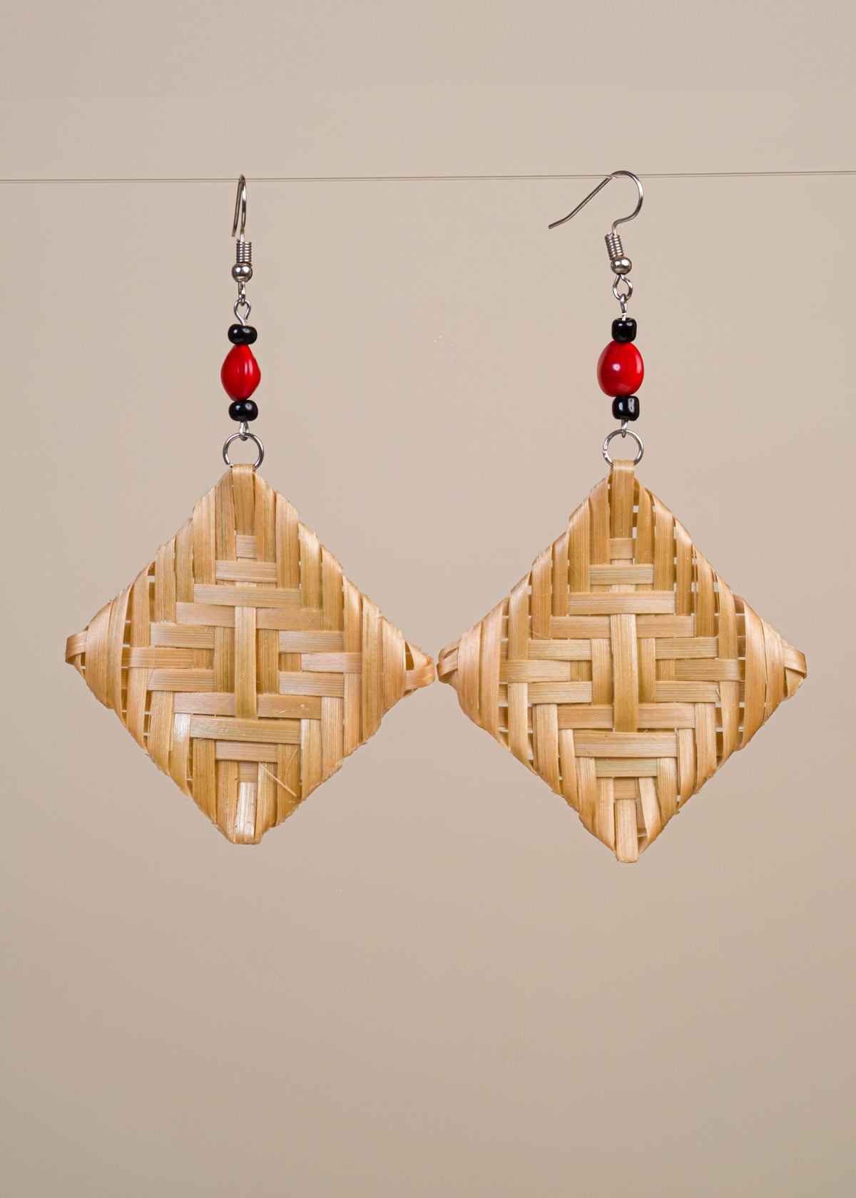 Kit brincos Taurepang + creme facial Rosas | TUCUM