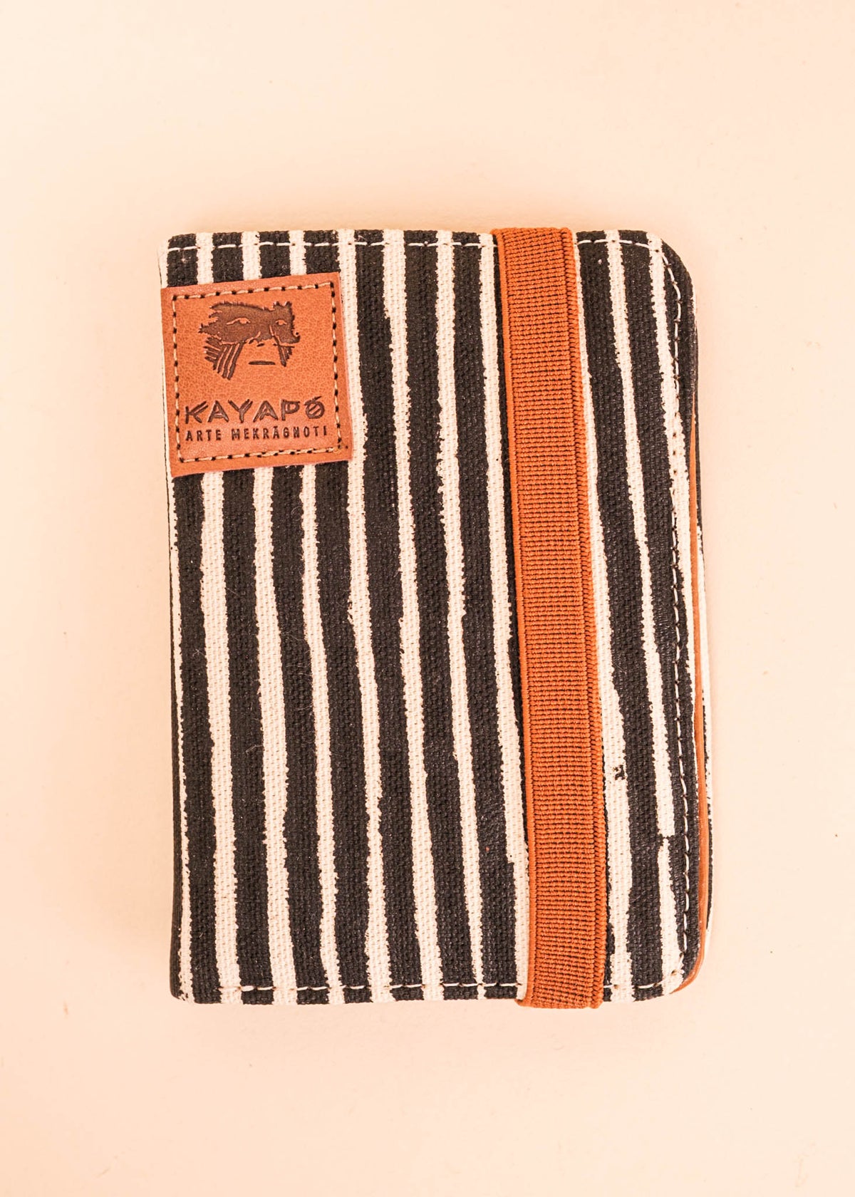 Carteira grafismos Kayapó - Arte indígena | Tucum Brasil