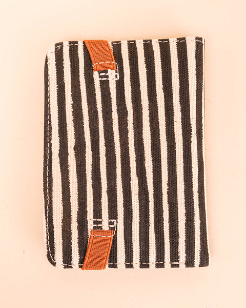 Carteira grafismos Kayapó - Arte indígena | Tucum Brasil