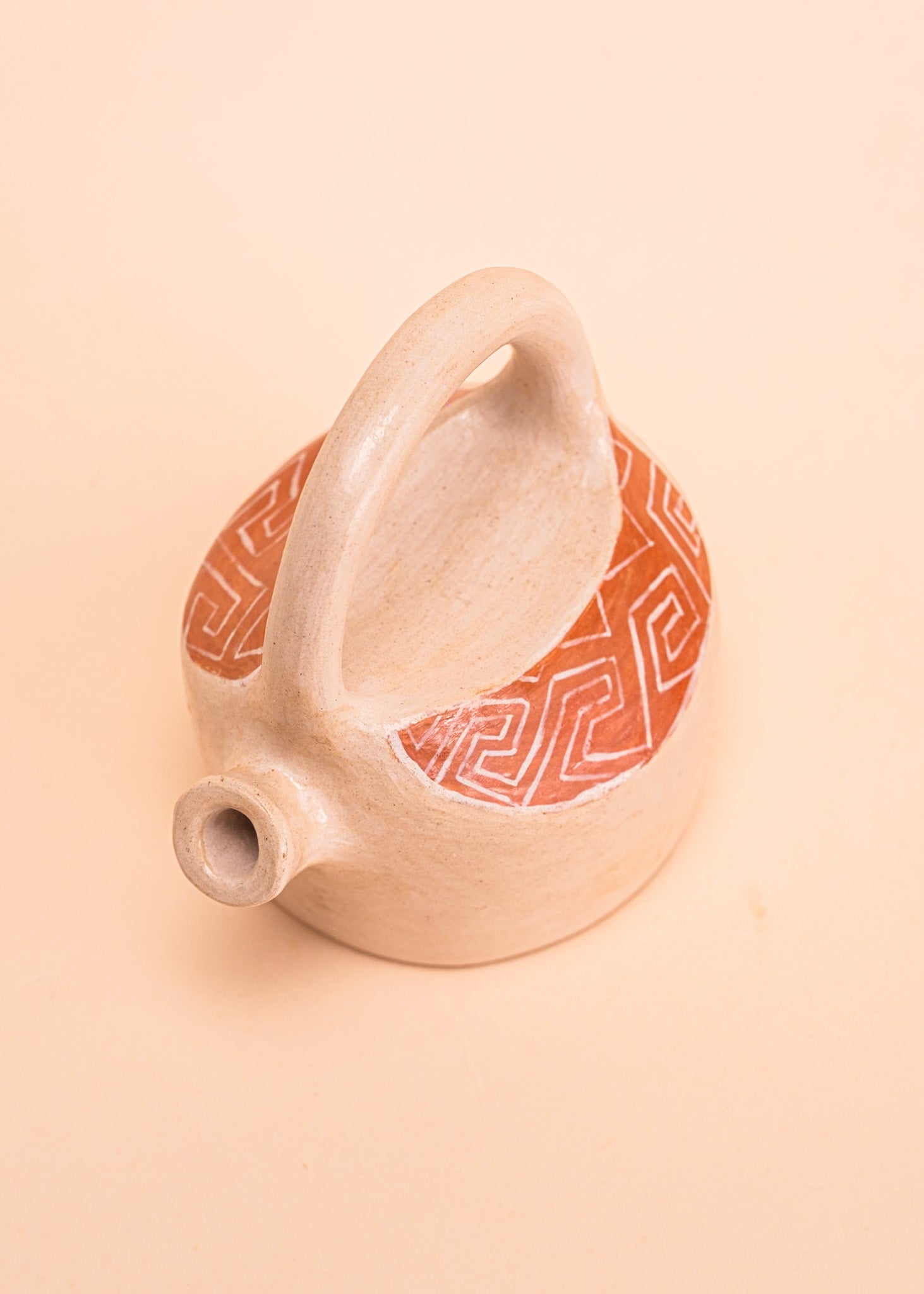 Ceramicas_Indigenas_043_550f61d2-c591-45dc-878e-42e92c1c7d04_ceramicas-baniwa-indigena-comprar-banner-site-tucum