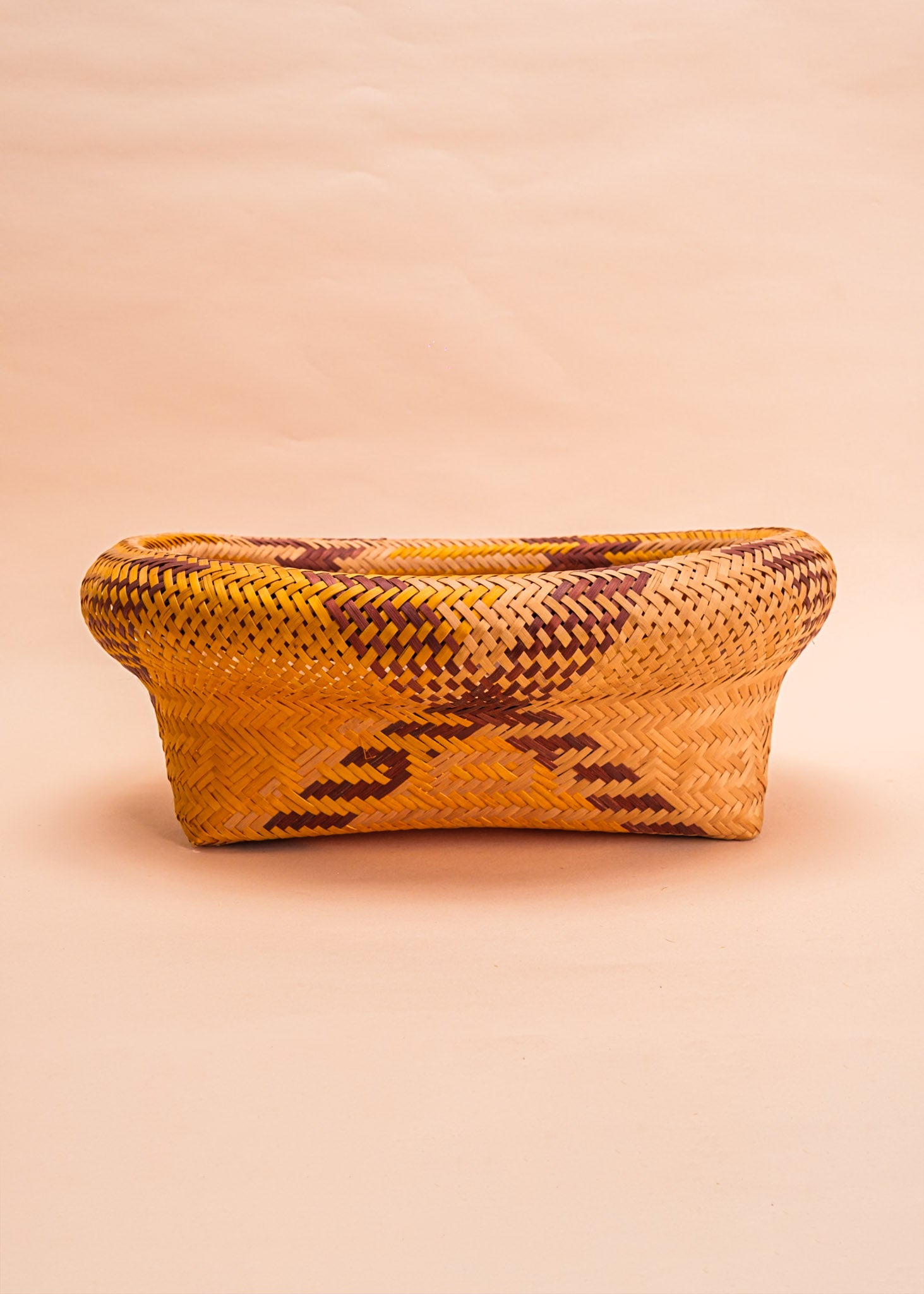 Cestos_Indigenas_015_f2ca16be-134d-44ce-b097-a3d835e09836_cestarias-+tecume-da-amazonia- cestos-indigena-comprar-banner-site-tucum Imagem principal do produto