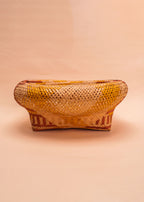 Cestos_Indigenas_027_cdd010d2-c538-4e4f-8e83-6e9a3f94e201_cestarias-+tecume-da-amazonia-cestos-indigena-comprar-banner-site-tucum