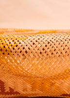 Cestos_Indigenas_028_fdcf145a-440c-4502-97fe-e2d2760b6ee0_cestarias-+tecume-da-amazonia-cestos-indigena-comprar-banner-site-tucum