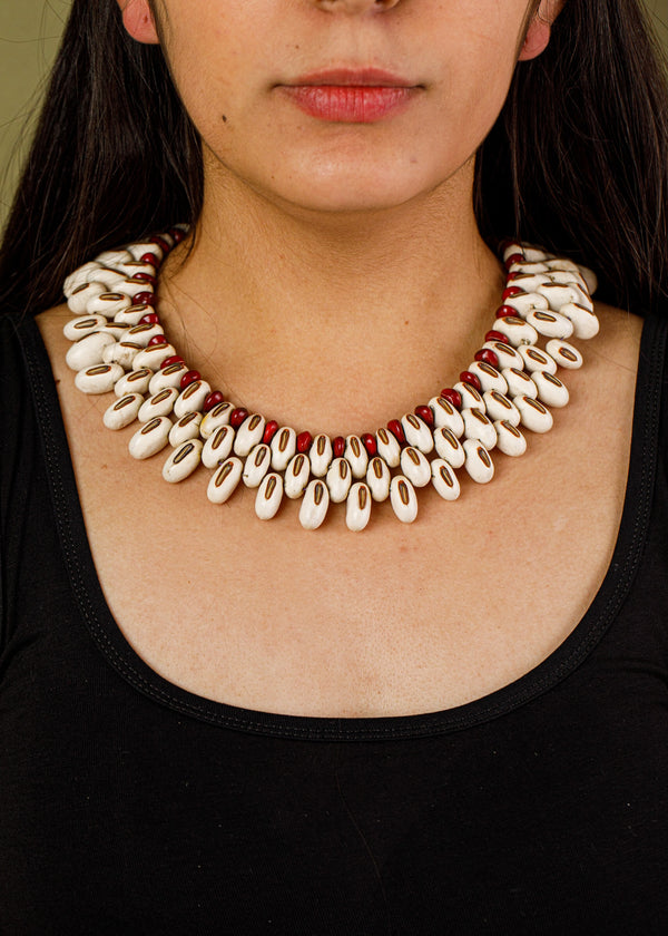 Gargantilha indígena de sementes | Pataxó