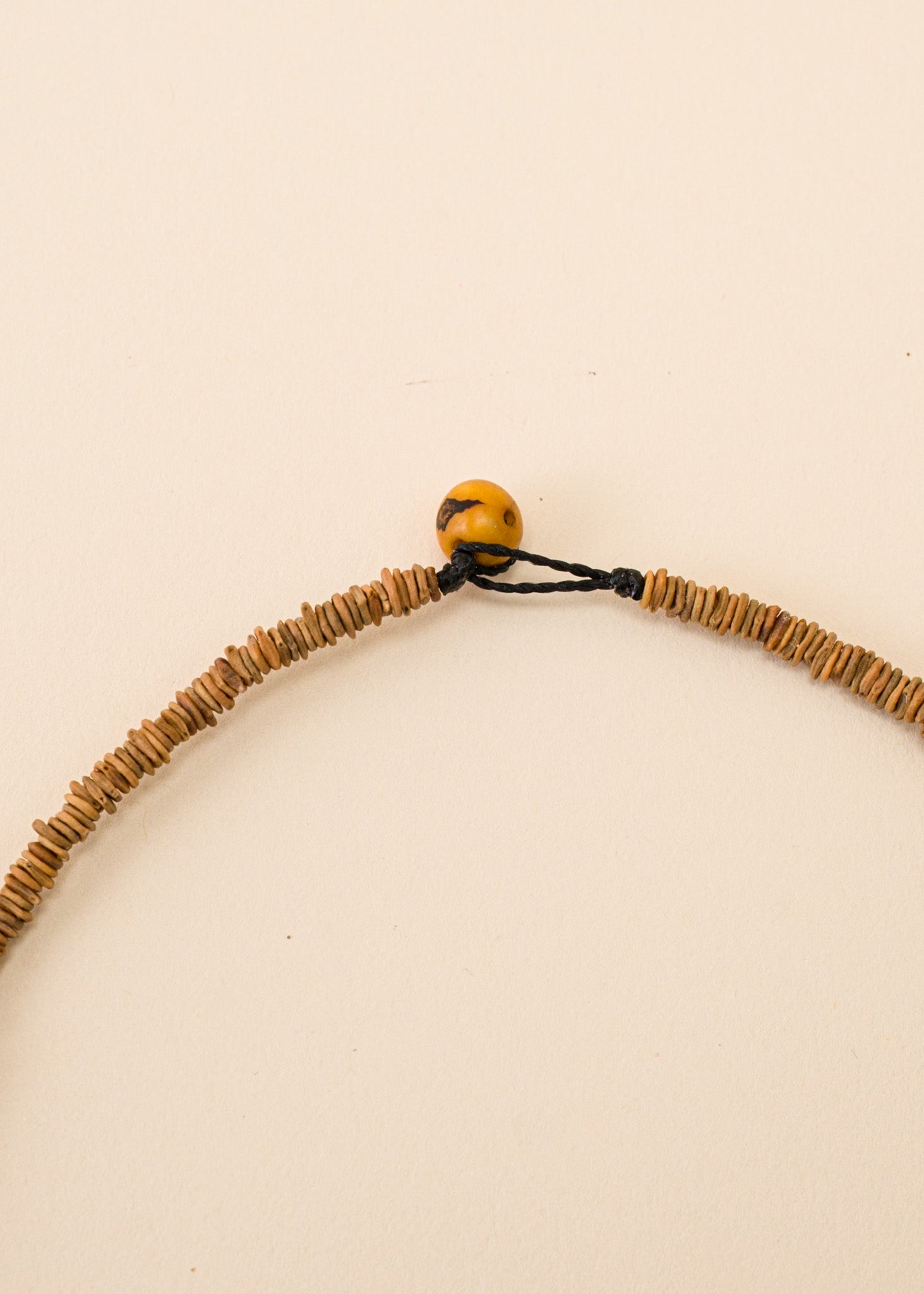 Colar de Látex Jamaraquá - Arte Indígena | Tucum Brasil