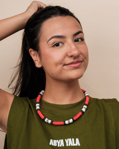 Colar Coral de Miçangas | Kamayurá