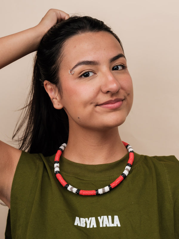 Colar Coral de Miçangas | Kamayurá