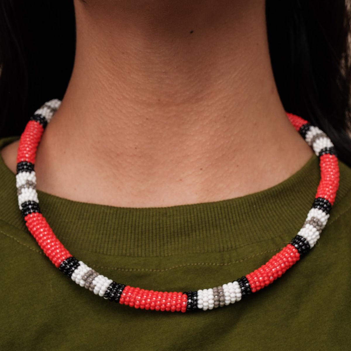 Colar Coral de Miçangas | Kamayurá