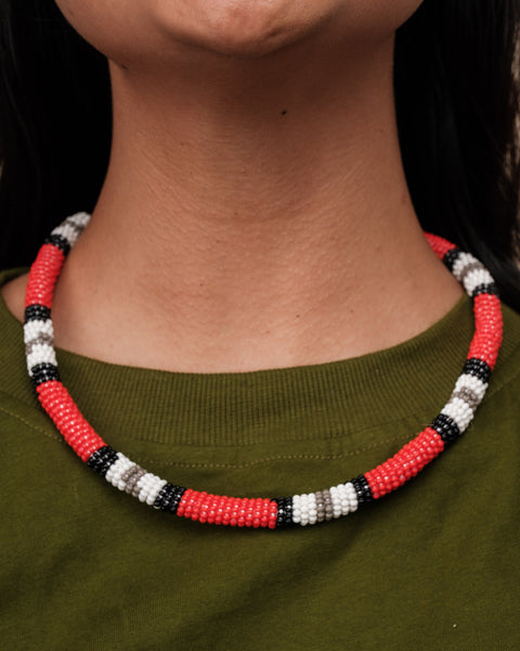 Colar Coral de Miçangas | Kamayurá