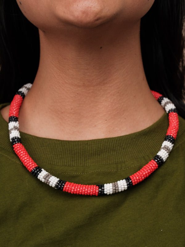 Colar Coral de Miçangas | Kamayurá