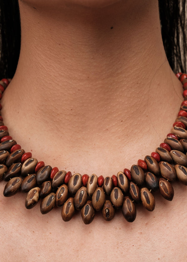 Gargantilha indígena de sementes | Pataxó