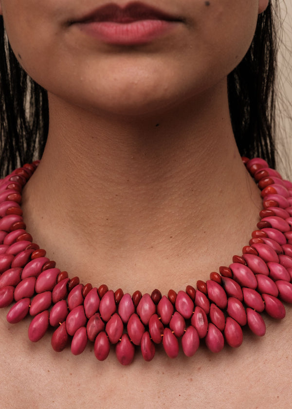 Gargantilha indígena de sementes | Pataxó