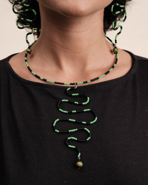 Colar de madeira e sementes | TWINS, As Cariocas