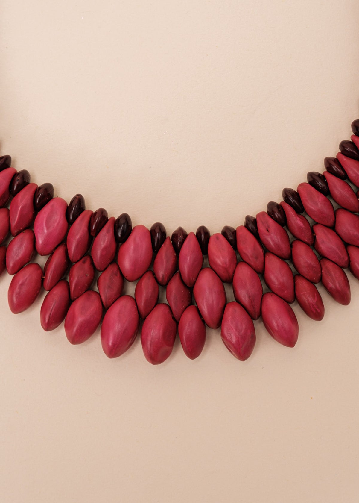 Gargantilha indígena de sementes | Pataxó