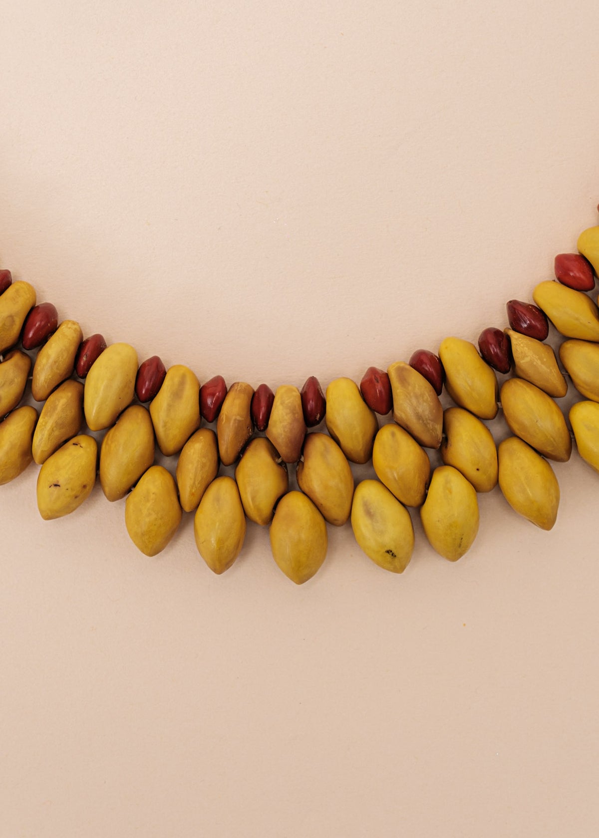 Gargantilha indígena de sementes | Pataxó