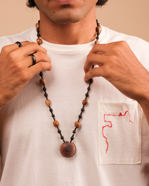 Colar indígena de Tucum e Sementes | Suruí