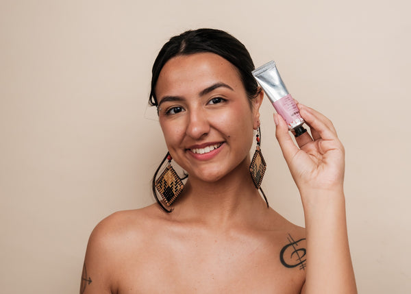 Kit brincos Taurepang + creme facial Rosas | TUCUM