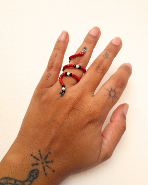 Anel coral de miçangas | TWINS, As Cariocas