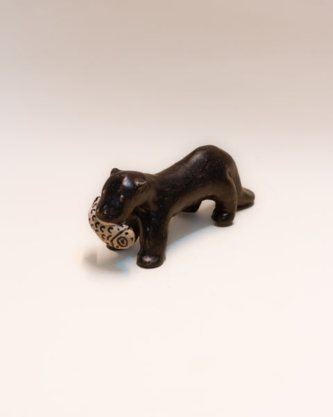 Ariranha com Caça de Cerâmica | Karajá