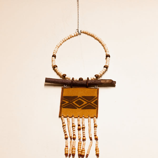 Colar de Lona e Miçangas | TWINS, As Cariocas