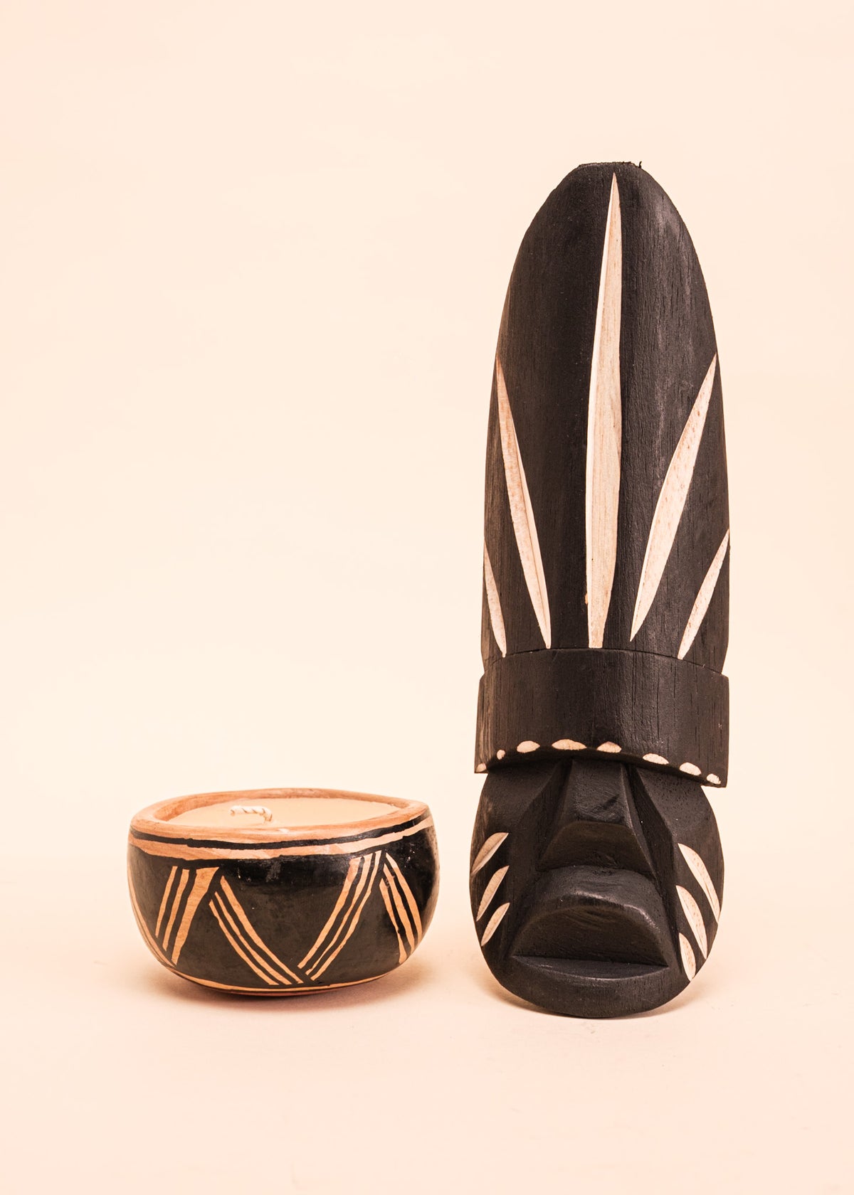 Kit máscara indígena Ticuna + Vela na cerâmica Waurá | Tucum Brasil