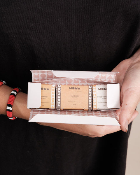 Kit dupla pulseira indígena + mini kit viagem MOMA | TUCUM