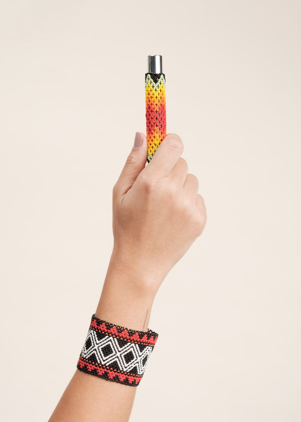 Kit pulseira indígena Waurá + Oléo Espanta Peia | TUCUM