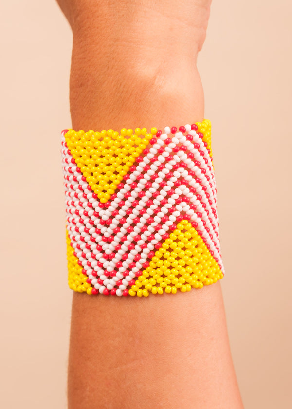 Kit pulseira indígena Kuikuro + mini kit viagem MOMA | Tucum Brasil