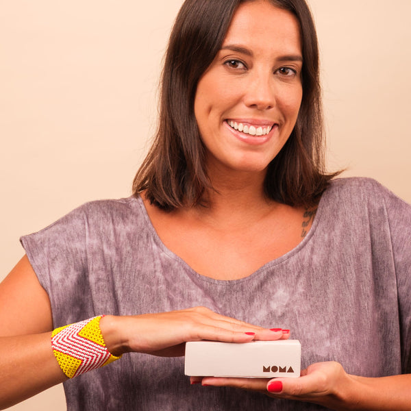 Kit pulseira indígena Kuikuro + mini kit viagem MOMA | Tucum Brasil