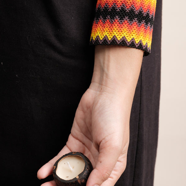 Kit pulseira indígena Kayapó + Vela aromática Urucuna | TUCUM