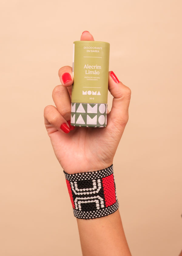 Kit pulseira indígena Waurá + desodorante em barra MOMA | TUCUM