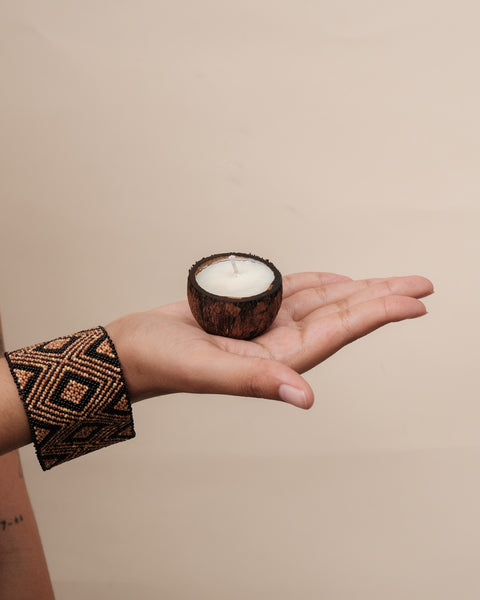 Kit pulseira Waurá + Vela aromática | TUCUM
