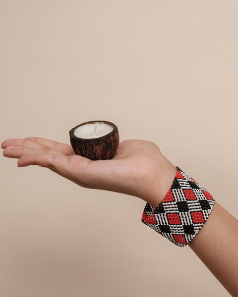 Kit pulseira Waurá + Vela aromática | TUCUM