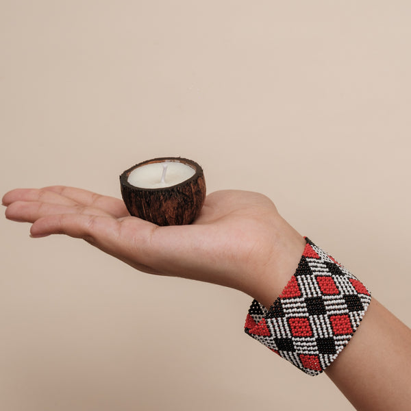 Kit pulseira Waurá + Vela aromática | TUCUM